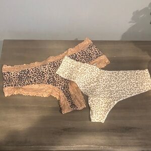 PINK VS Leopard 2pk Thong Panties